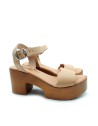 Nora Camel